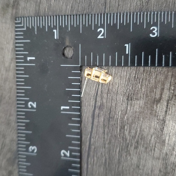 2ct Cz Gold Bonded Estate Earrings Stunning! E1015 - Picture 3 of 3